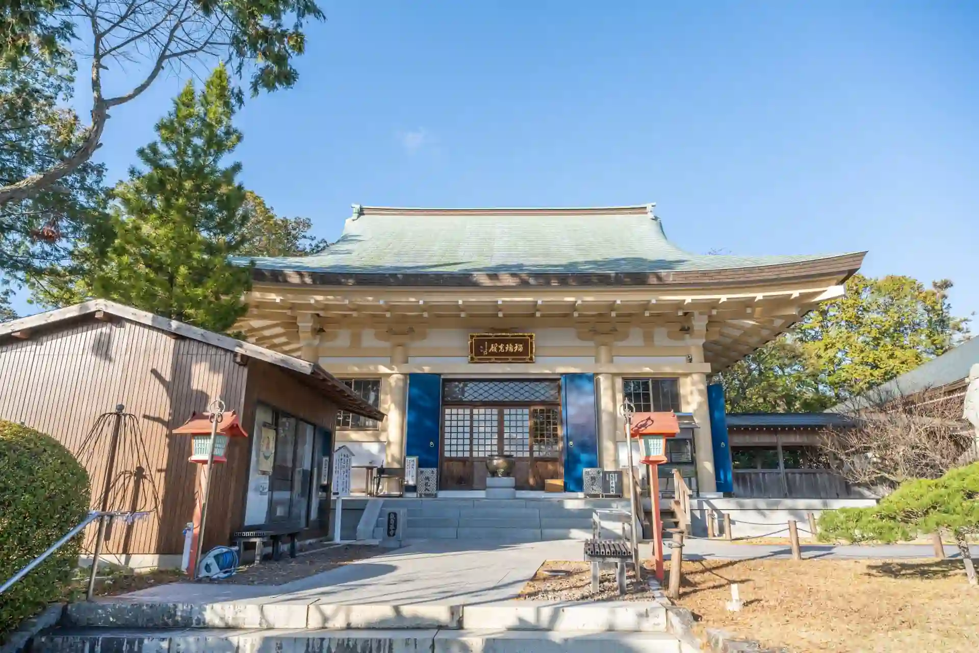 平城山 薬師院 観自在寺